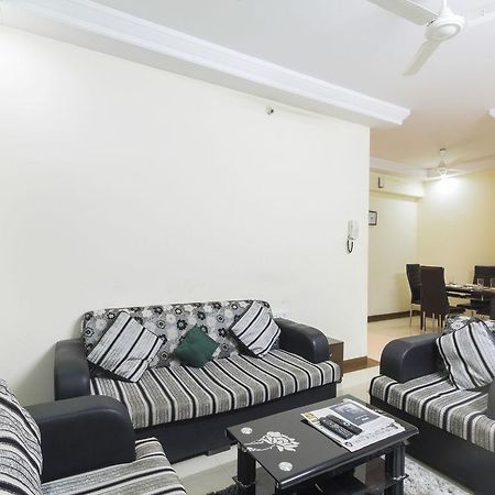 Oyo Apartments Link Road Mālād Esterno foto