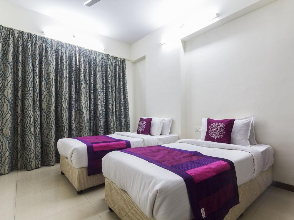 Oyo Apartments Link Road Mālād Esterno foto